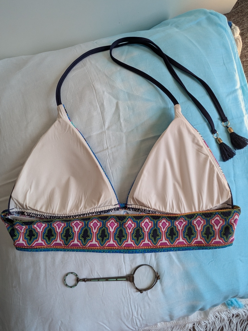 Trina Turk Triangle Bikini Top ' Sri Lanka' M- L *Flaws* - Picture 10 of 12